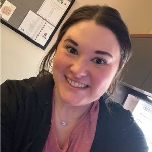 Meet your Posher, Abbie